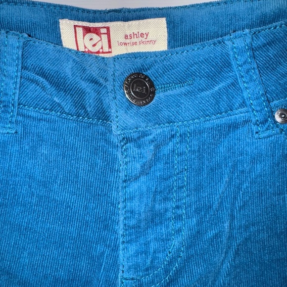 LEI Blue Straight Leg Corduroy Jeans Timeless Design - Picture 4 of 11